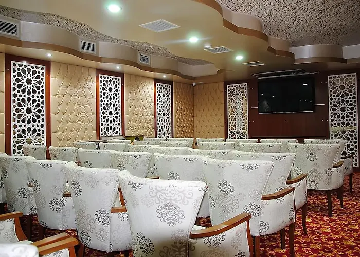 Malahit Exclusive 2*