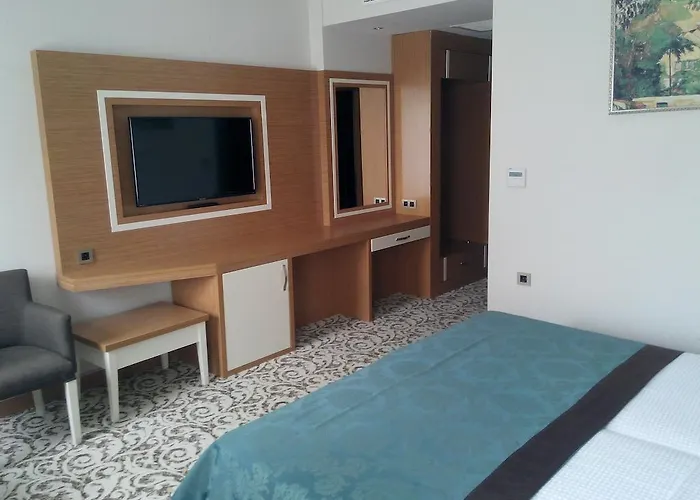 Hotell Malahit Exclusive 2*