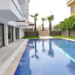 Malahit Exclusive Ξενοδοχείο