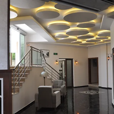 말라히트 익스클루시브 시티 2* 페티예