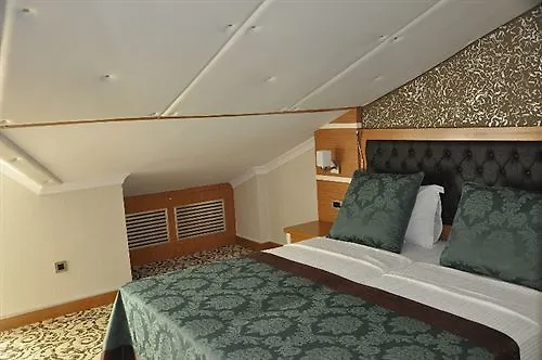 Malahit Exclusive Hotel 2*